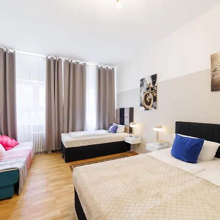 아파트 Big 6rooms Aprt Kurfuerstendamm