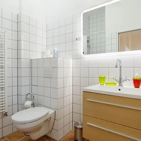 아파트 Big 6rooms Aprt Kurfuerstendamm